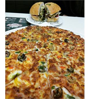 پیتزا پپرونی